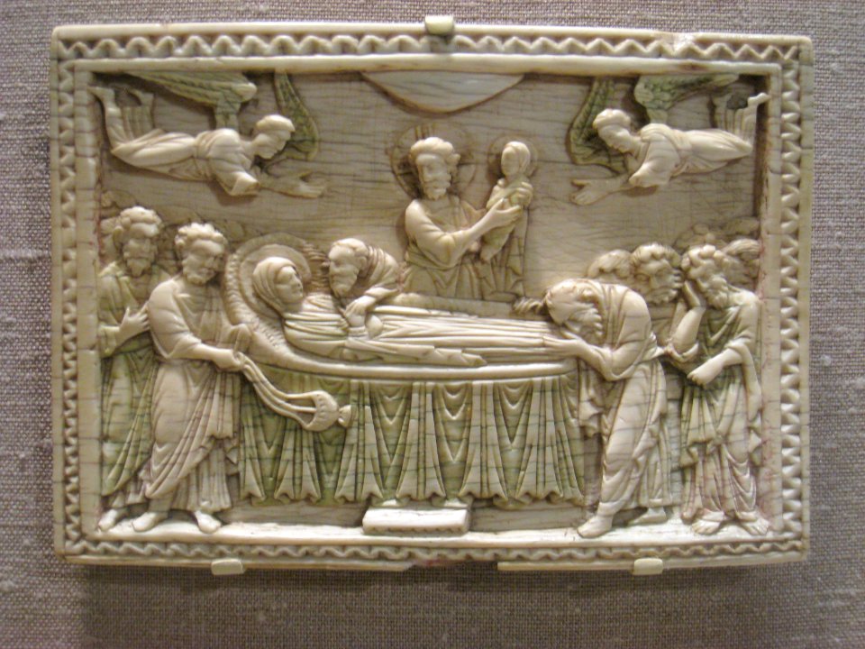 Keoimesis or Death of the Virgin, Byzantine ivory, circa 1000 AD - Worcester Art Museum - IMG 7513