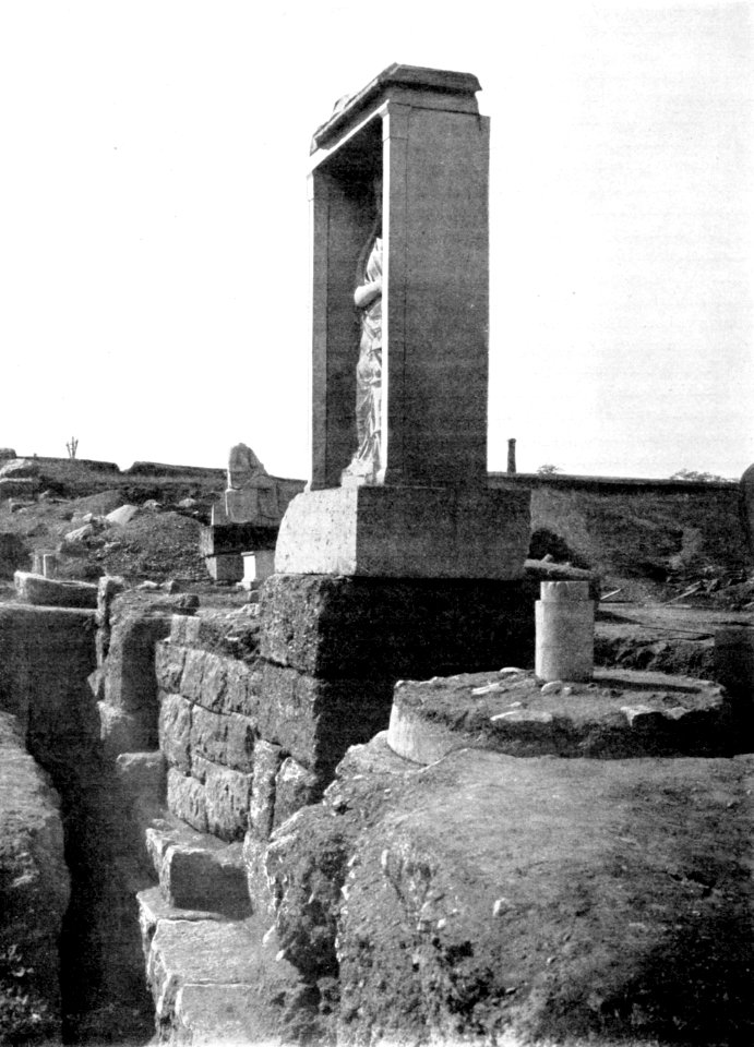 Kerameikos Naiskos der Pamphile und Demetria mit Umgebung (Der Friedhof am Eridanos, Abb. 14)
