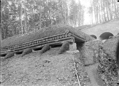 Kehltambour mit Schiesscharten - CH-BAR - 3241808