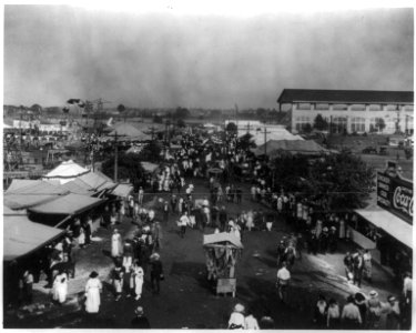 Kentucky State Fair grounds. Pike looking east from Horse Show Building LCCN2006679263