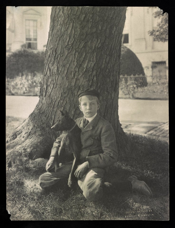 Kermit Roosevelt and his dog Jack LCCN2001704079