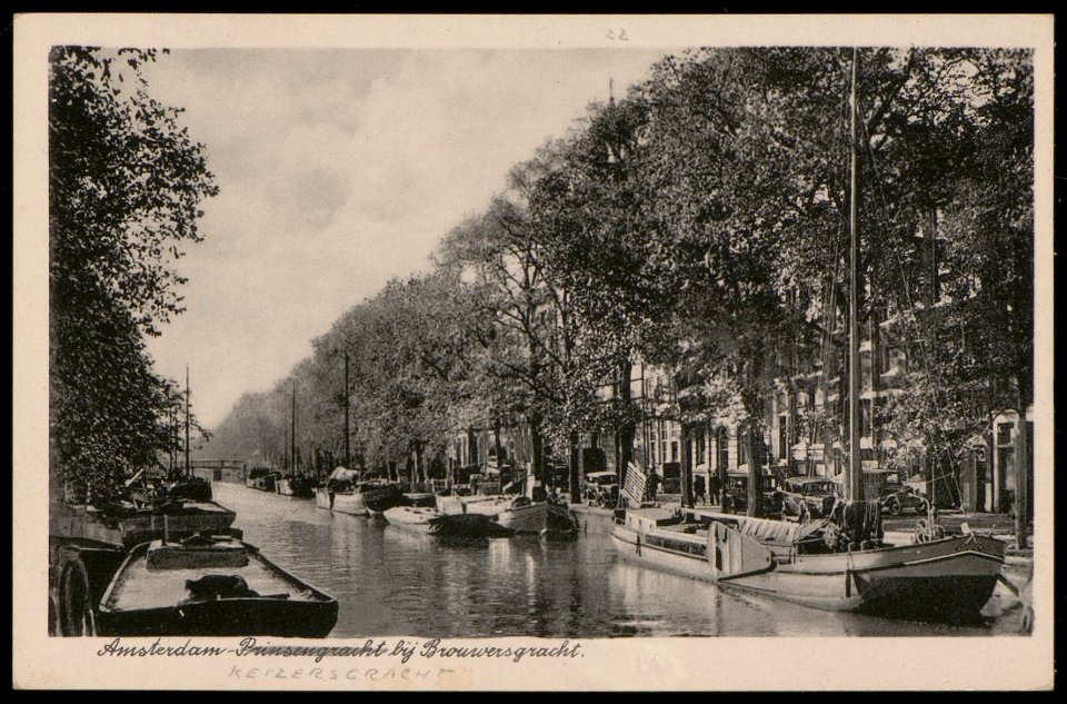 Keizersgracht vanaf de Brouwersgracht. Uitgave Vigevano, Amsterdam, Afb PBKD00292000007