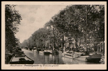Keizersgracht vanaf de Brouwersgracht. Uitgave Vigevano, Amsterdam, Afb PBKD00292000007