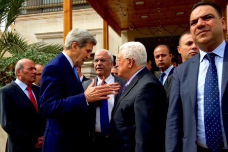 Kerry With President Abbas 02