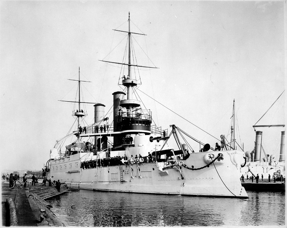 Kearsarge (BB5), converted to craneship in 1920. Port bow, at wharf, 09-18-1899 - NARA - 535431
