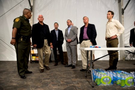 Kevin K. McAleenan & Vice President Mike Pence (48300246121)