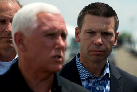 Kevin K. McAleenan & Vice President Mike Pence (48300251916)