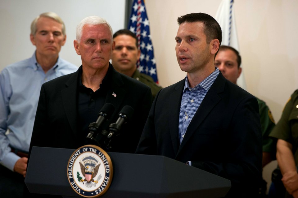 Kevin K. McAleenan & Vice President Mike Pence (48300349152)