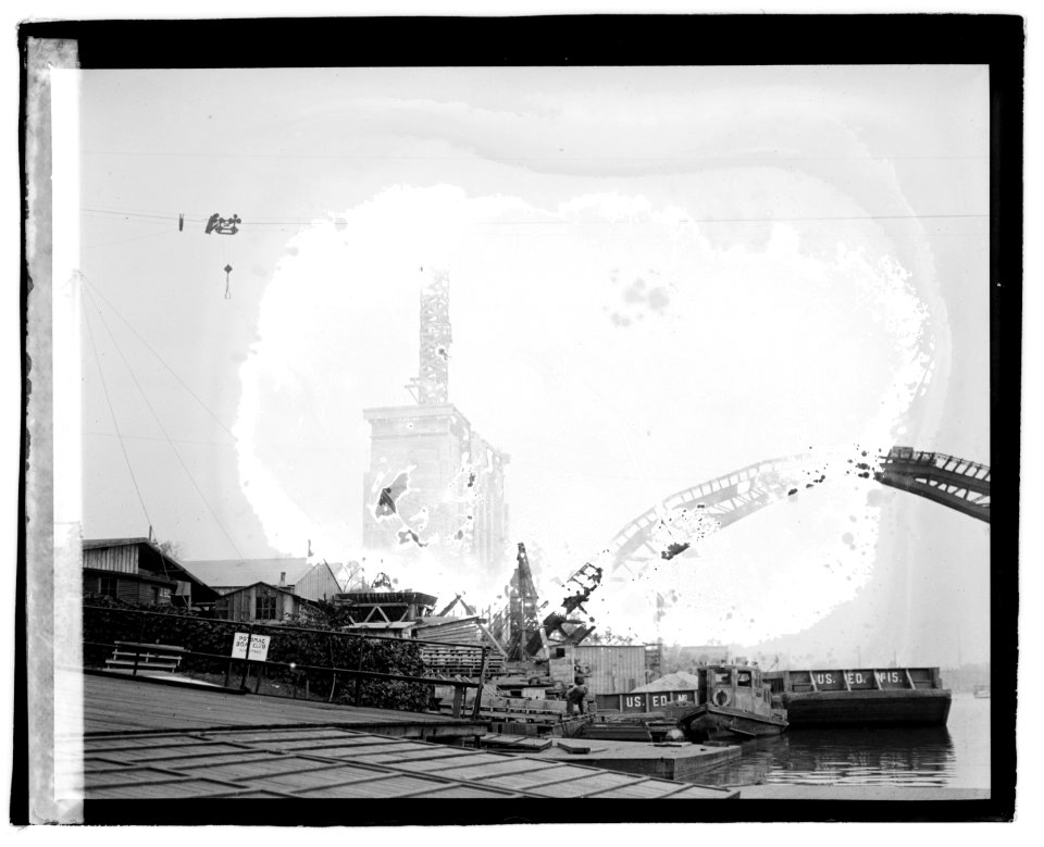 Key Bridge under const. LCCN2016829130