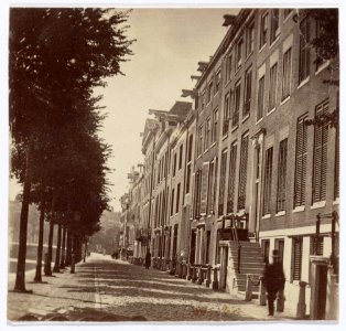 Keizersgracht (stoep van) 589-587-585 en lager