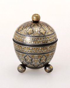 Khalili Collection Spanish Damascened Metalwork ZUL075