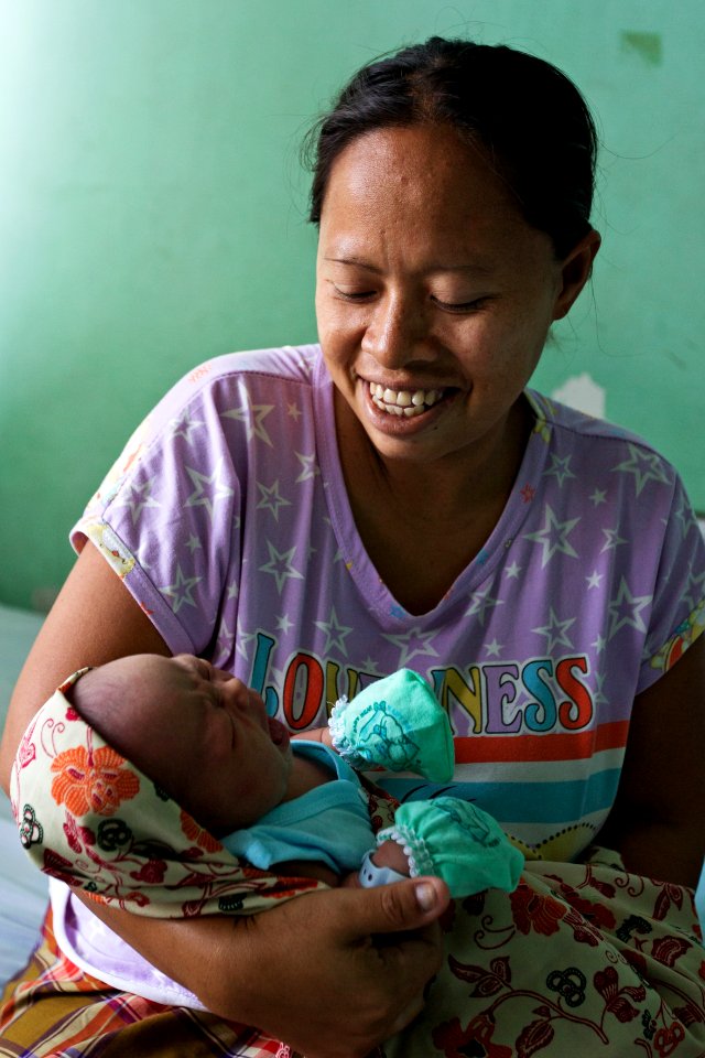 Kelahiran Bayi yang Sehat Menjadi Harapan Semua Ibu (27566753109)