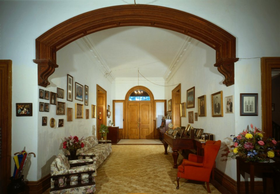 Kenworthy Hall 02