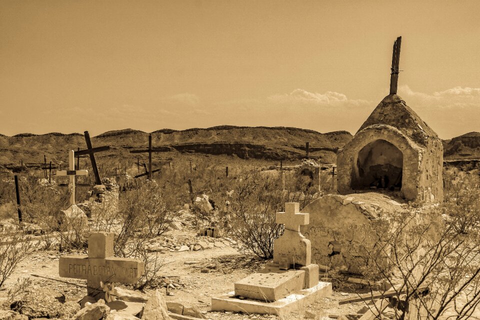 Terlingua ghost town grave