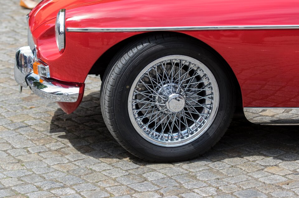 Chrome vehicle wheel