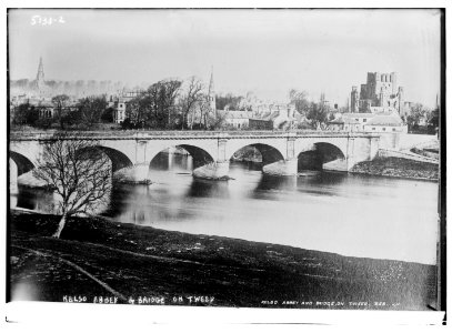 Kelso Abbey & Bridge on Tweed LCCN2014710252