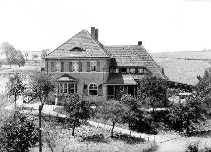 Kinderheim, Dresden-Gorbitz, Leßkestraße 4 photo