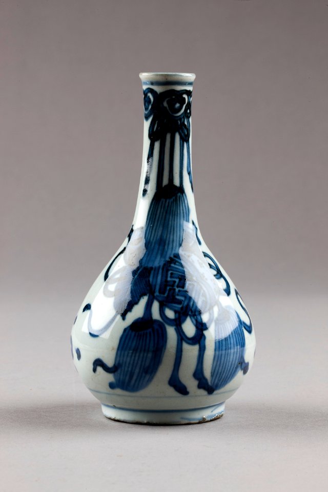 Kinesisk mingvas av kraakporslin, gjord omkring 1600 - Hallwylska museet - 95610