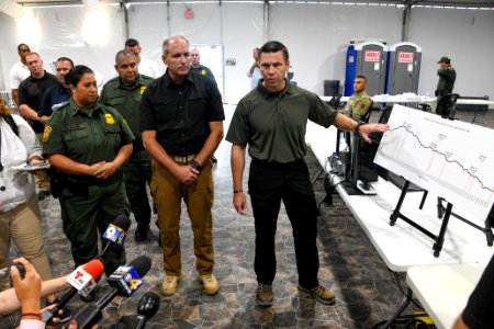 Kevin K. McAleenan (48576678567)