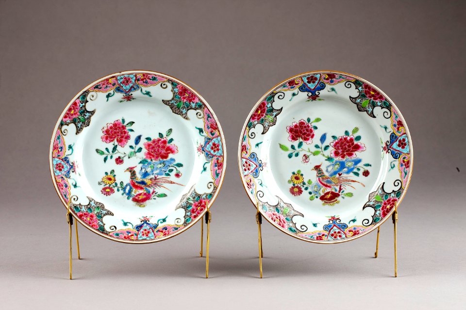 Kinesiska blommiga porslins fat från 1735-1795 - Hallwylska museet - 95687