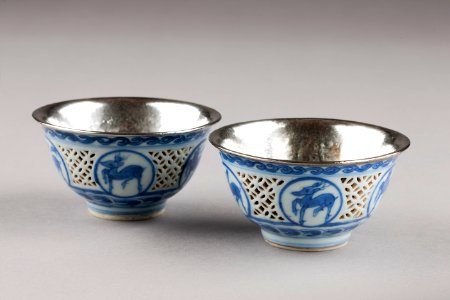 Kinesiska mingkoppar med innerskålar av silver, från 1650 eller tidigare - Hallwylska museet - 95627