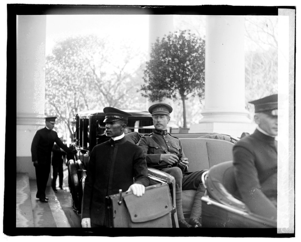 King Albert at White House, (Washington, D.C.) LCCN2016819805