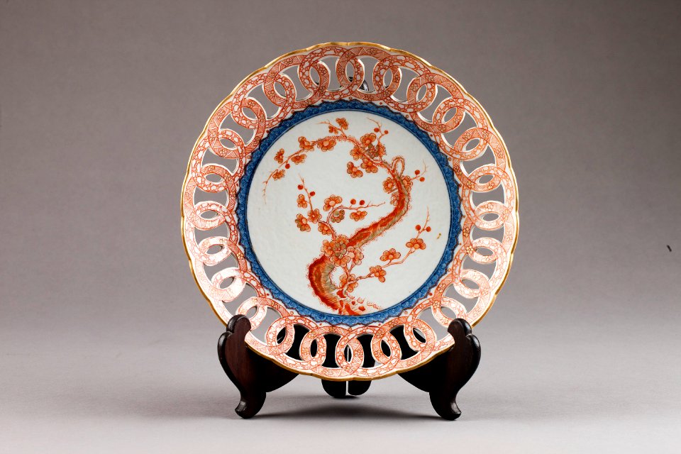 Kinesiskt fat från 1700-talet, Qing-dynastin - Hallwylska museet - 95699