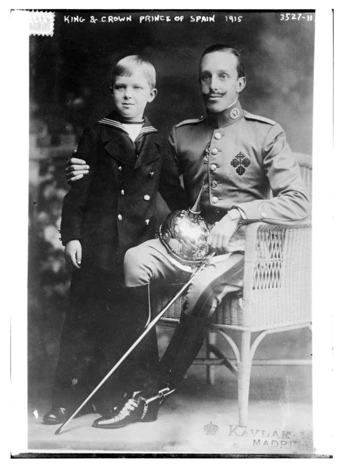 King and Crown Prince of Spain, 1915 LCCN2014699332
