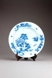 Kinesiskt porslinsfat från 1720-1740-talet - Hallwylska museet - 95664