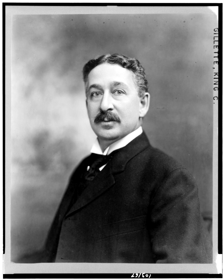 King Camp Gillette, half-length portrait, facing left LCCN91729949
