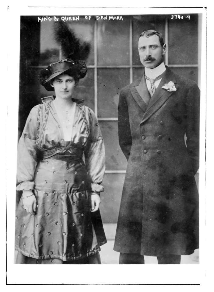 King and Queen of Denmark LCCN2014700877