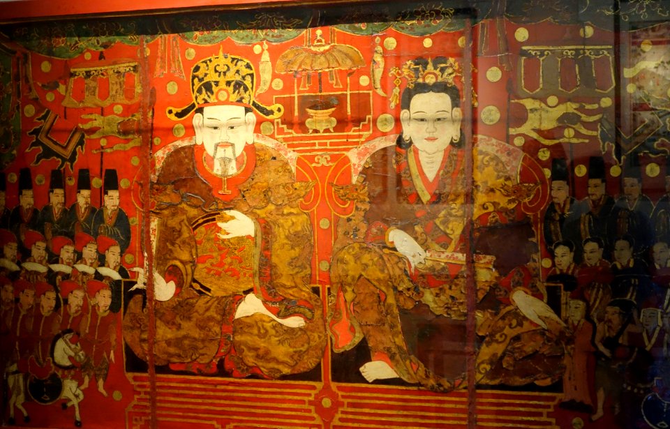 King Ly Nam De and the Queen, Thai Binh province, 18th century AD, varnished wood - Vietnam National Museum of Fine Arts - Hanoi, Vietnam - DSC05092