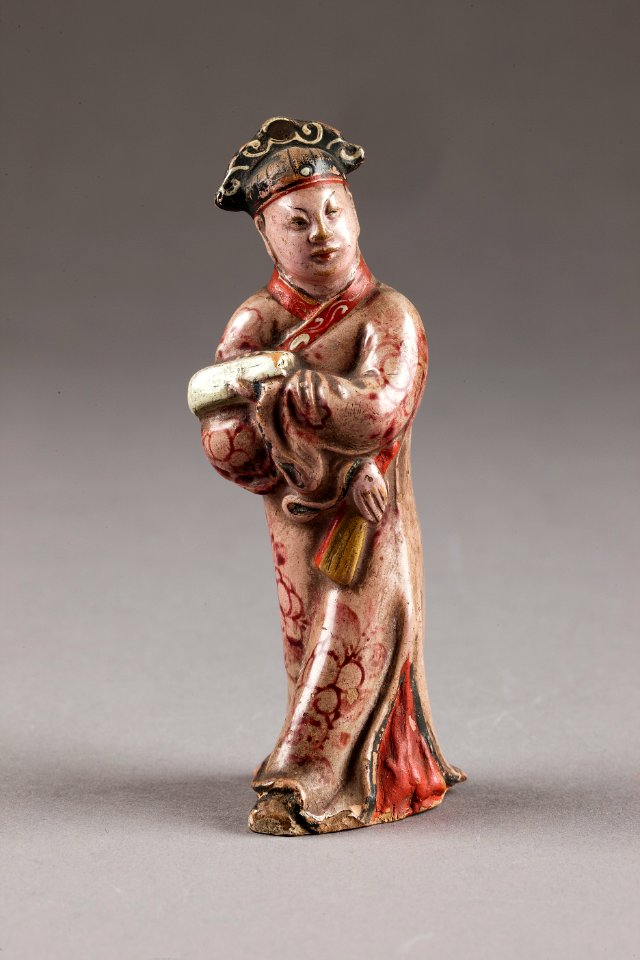 Kinesisk figur i lergods - Hallwylska museet - 95990