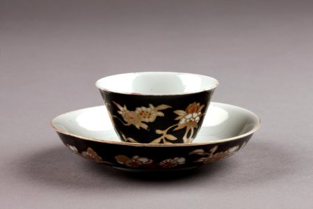 Kinesisk kopp i porslin gjord 1710-1730 - Hallwylska museet - 95741