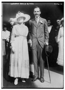 Kingdon Gould & wife LCCN2014712096