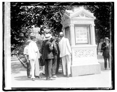 Kiosk LCCN2016819570