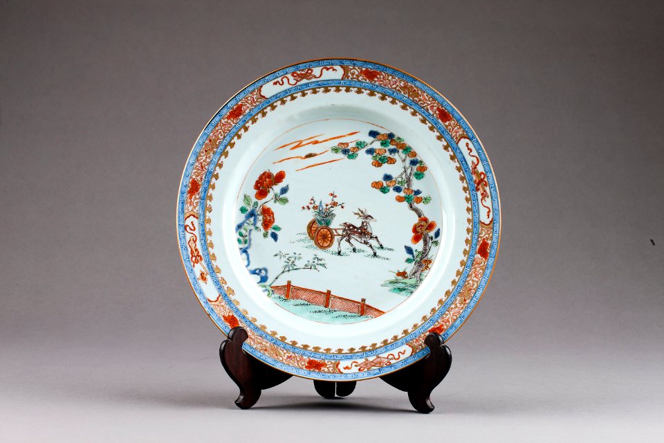 Kinesiskt porslins fat från 1662-1722 Kangxi, Qing-dynastin - Hallwylska museet - 95697