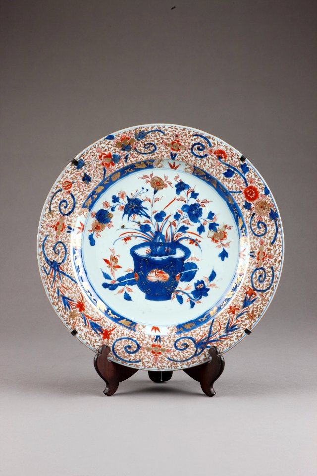 Kinesiskt porslins fat från 1735-1795 - Hallwylska museet - 95690