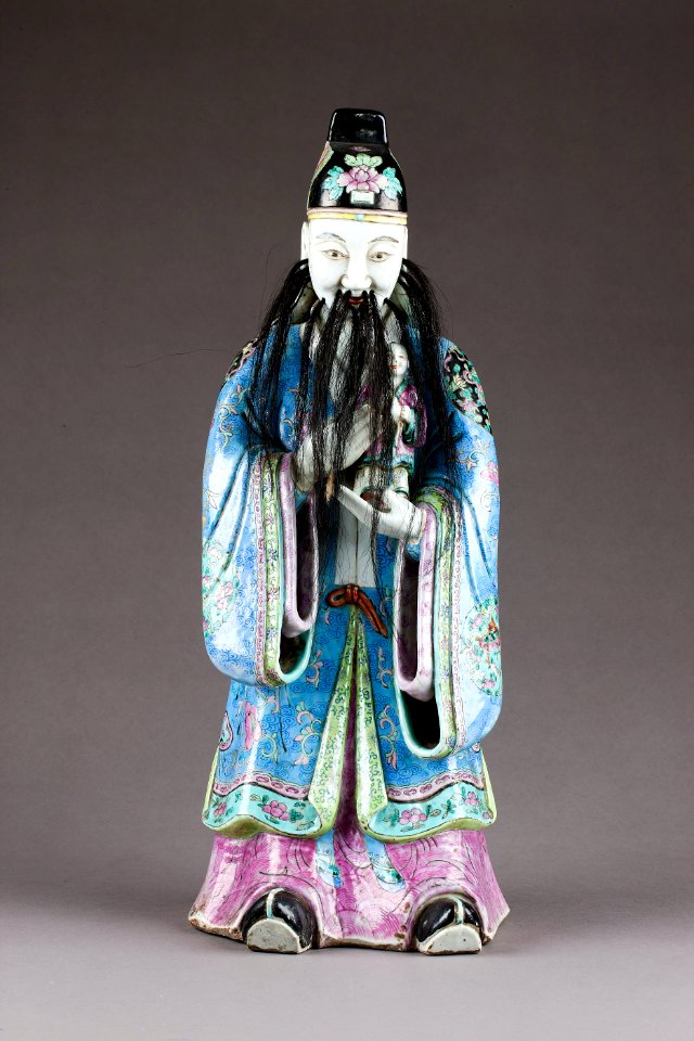 Kinesisk figur föreställande Fu xing en av de tre taoistiska stjärngudarna för lycka - Hallwylska museet - 95995