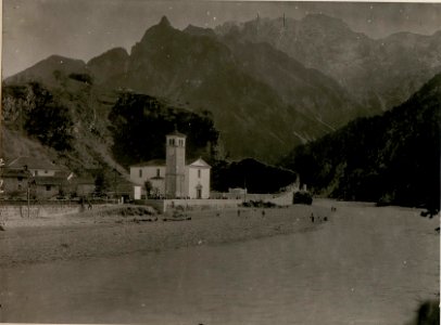 Kirche in Resiutta. (BildID 15506758) photo