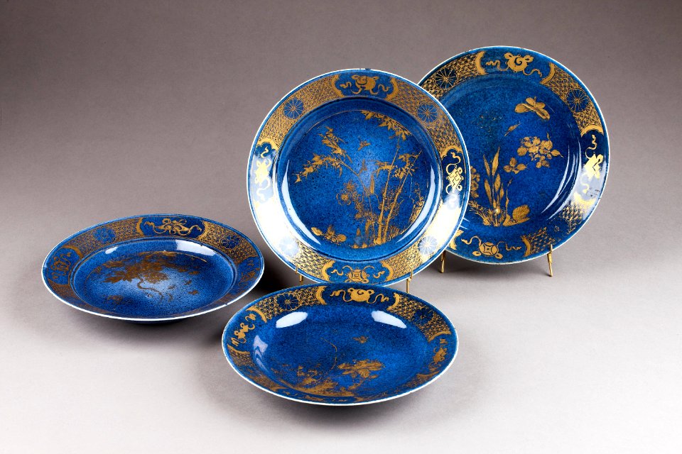 Kinesiska blå porslinstallrikar från 1735-1795 - Hallwylska museet - 95886