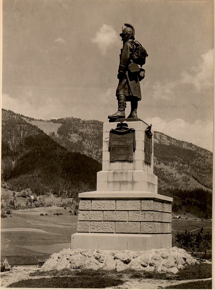 Kiregerdenkmal in Tarvis. Aufgenommen am 25.Mai 1916. (BildID 15475461)
