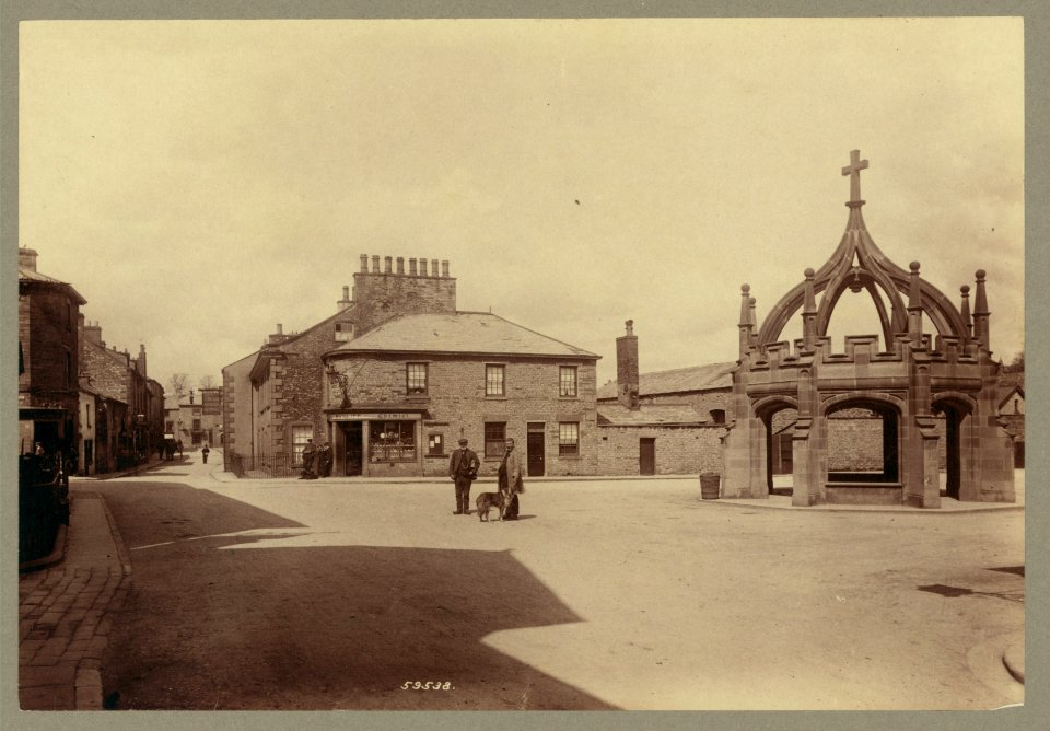 Kirkby Lonsdale market square LCCN2006683796