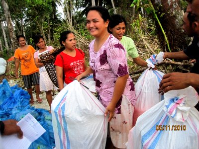 Kitchen Kits Distribution, Mentawai (5159424215)