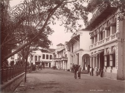 KITLV - 103746 - Lambert & Co. - Raffles Place in Singapore - circa 1885