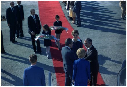 King Hussein of Jordan and Queen Noor welcome President and Mrs. Nixon to Jordan - NARA - 194588