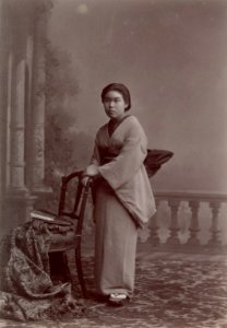 KITLV - 103779 - Japanese woman in Singapore - circa 1890