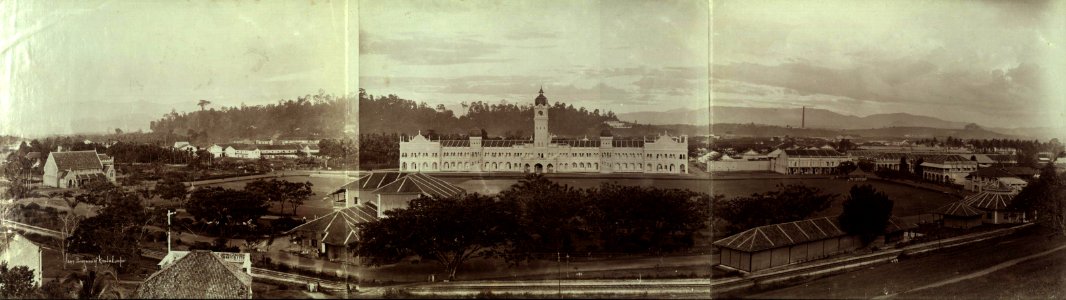 KITLV - 105897 - Lambert & Co., G.R. - Singapore - Mosque at Kuala Lumpur - circa 1900 - small