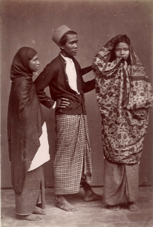 KITLV - 103769 - Malaysian company in Singapore - circa 1890