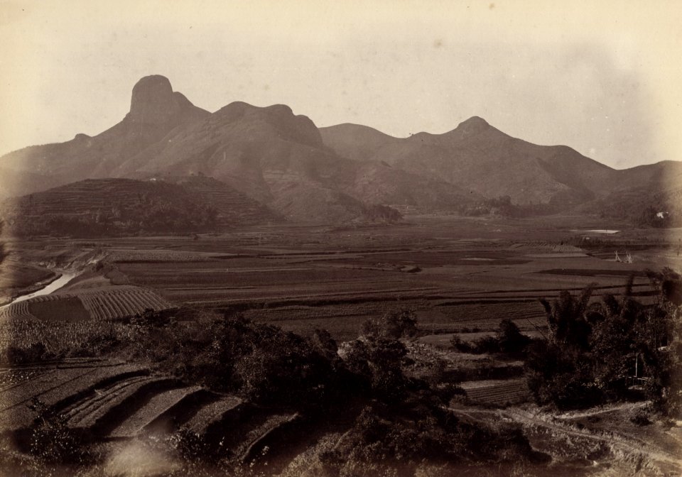 KITLV - 110106 - Bird eye's view of Guangxi, China - circa 1871